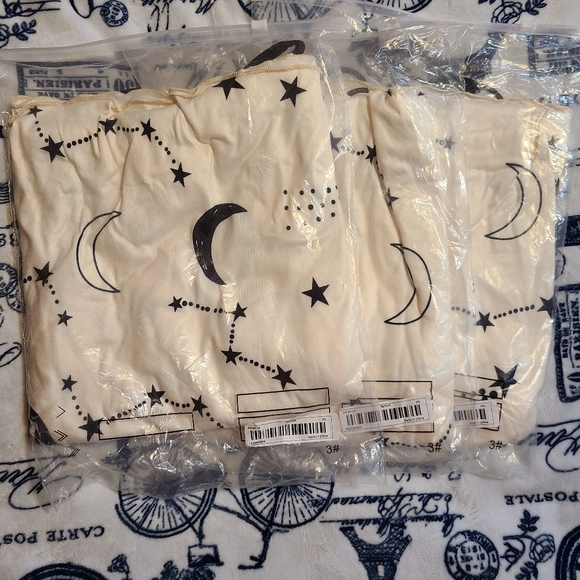Moon & Star Print Smooth Cami Top & Shorts (2pc) NIP - Picture 3 of 5